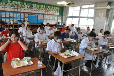 8004 2-2給食5