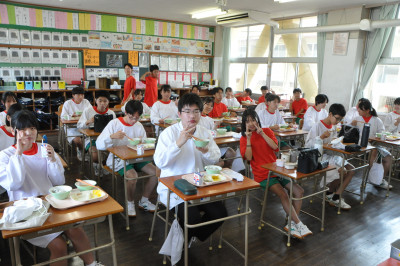 8005 3-1給食2