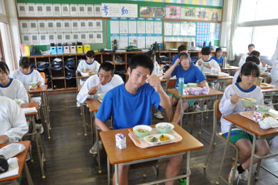 8007 3-2給食8