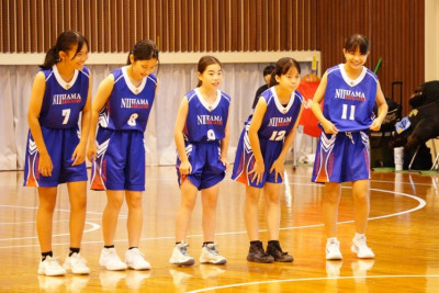 女子バスケ (2)